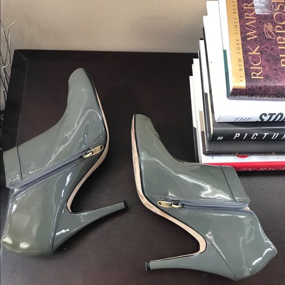 🌸JoanDavid Heels🌸 - Picture 3 of 8